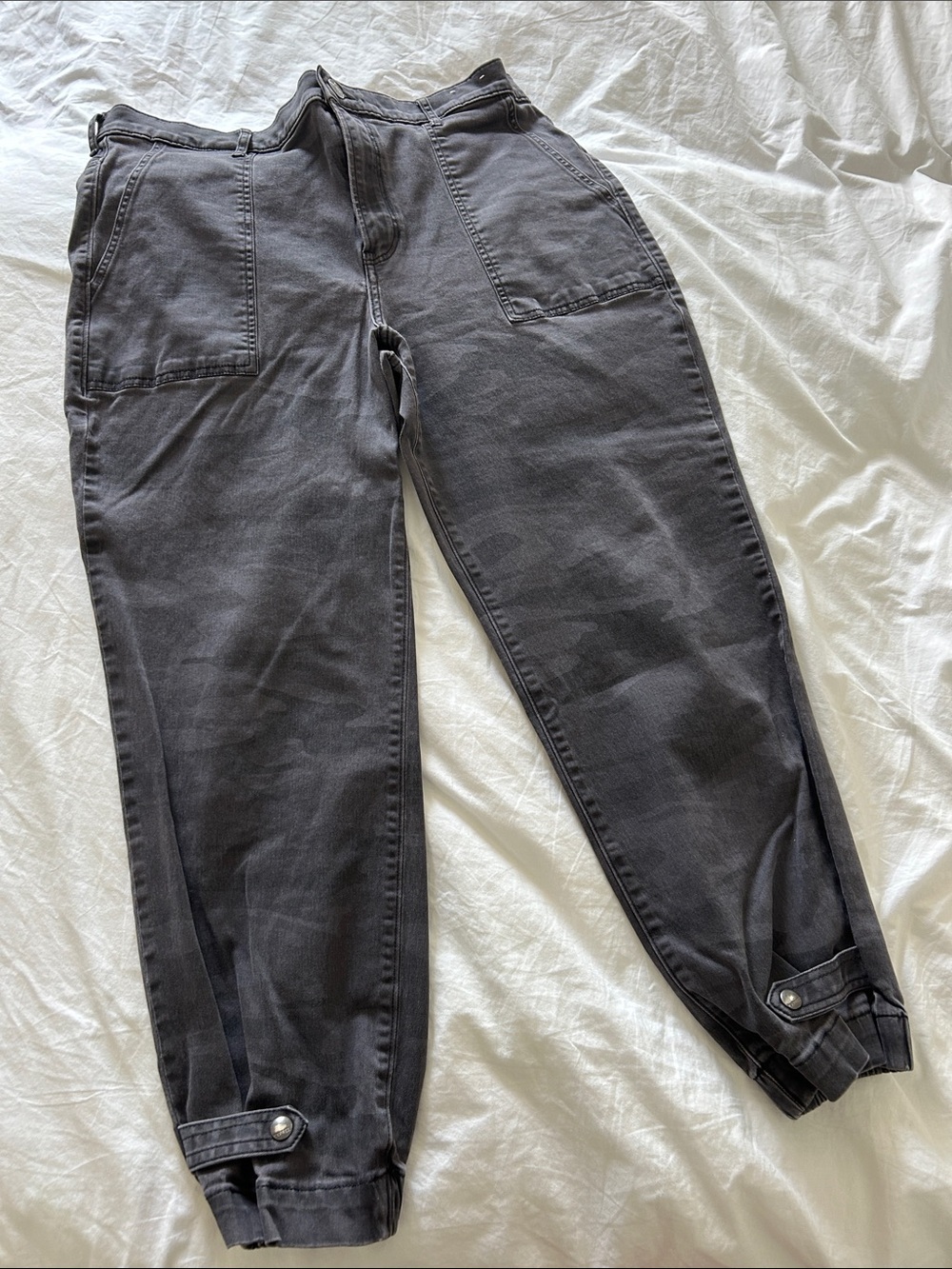 Express High-Rise Women's Jeans in Washed Black